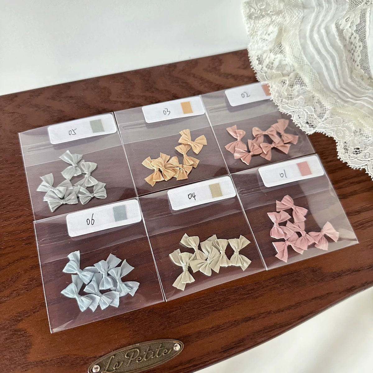 Handcrafted 1.5cm Mulberry Silk Mini Bows